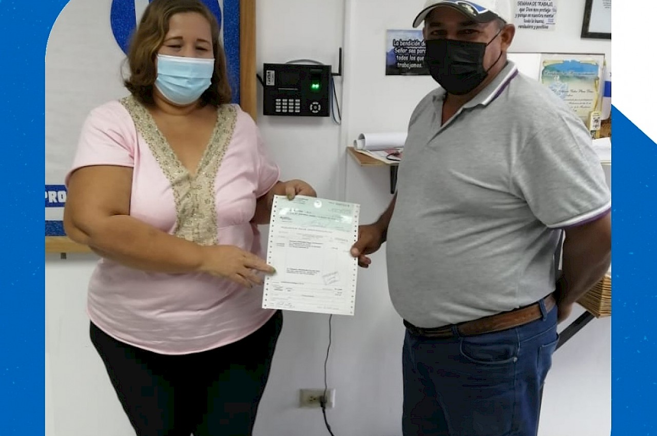 Último cheque de pago de indemnización período 2019-2020 a productor de arroz en Chepo, Panamá Oeste.