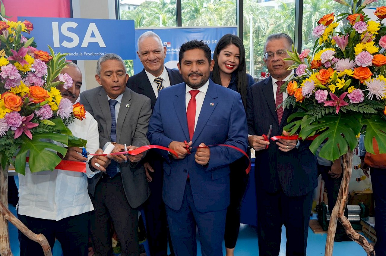 Inauguración del XVIII Congreso Centroamericano y del Caribe de Integración y Actualización Apícola