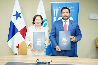 Firma de Covenio de colaboración del Instituto de Seguro Agropecuario y El Instituto de Metereología e Hidrología de Panamá