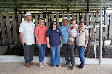 ISA visita exitosa finca de cría de cabras en Veraguas