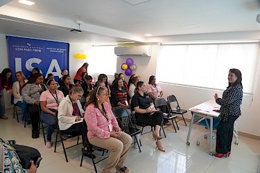 ISA realiza charla en conmemoración del Día Internacional de la Mujer.